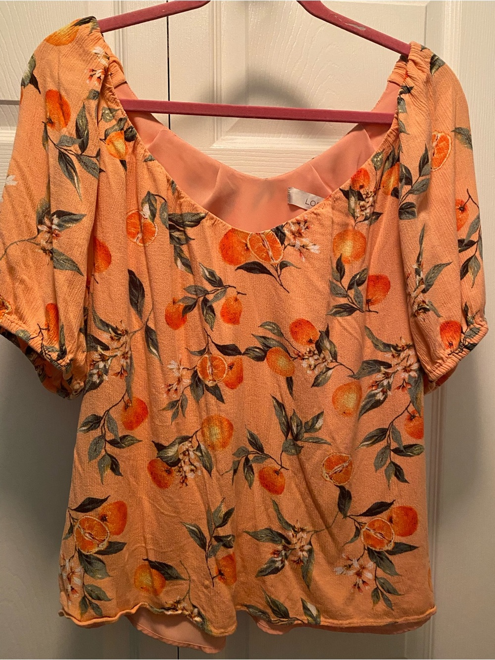 LOFT top w/ Orange Harvest Fruit & Flowers print Size Large- short sleeve